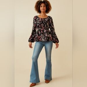 Hayden Los Angeles Floral Foliage Print Twist Front Peplum Top Long Sleeve Small